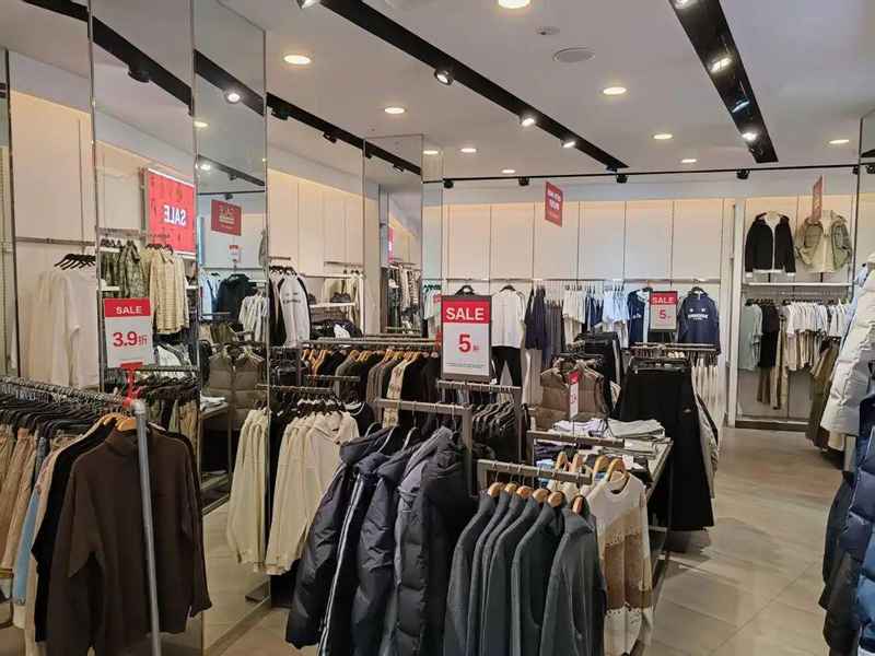 换季消费的省钱秘籍:科学分析家庭服装选购的决策路径 新闻 换季消费的省钱秘籍:科学分析家庭服装选购的决策路径 新闻