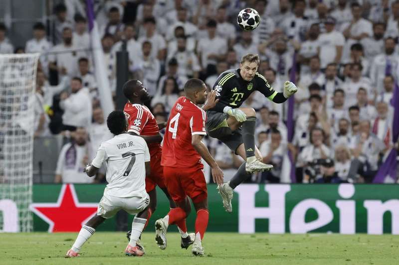  顶级门线技术：九次神扑见证诺伊尔重塑防线统治力 体育新闻