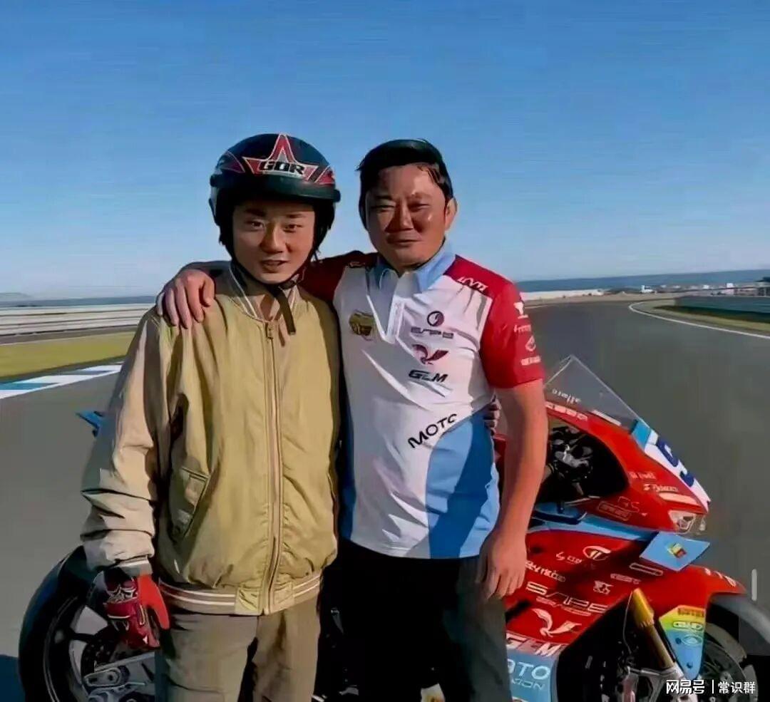 「寒门逆袭方法论」:从张雪夺冠看真正的认知觉醒之路 教育招生