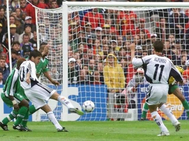  战术淬炼与生存法则：劳尔皇马生涯的技术迭代与更衣室博弈 体育新闻