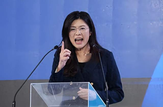  那个勇敢接过“和平礼包”的人，让无数台湾基层民众看到了希望 新闻